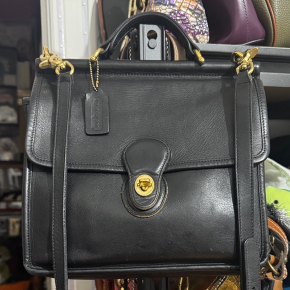 Coach Handbags - Coach Vintage Willis bag #9927